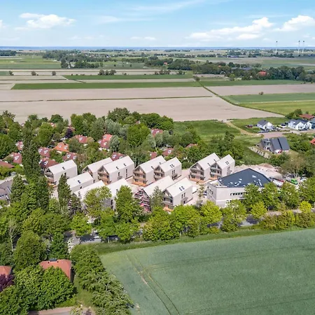 Amazing In Tossens With Wifi Appartement
